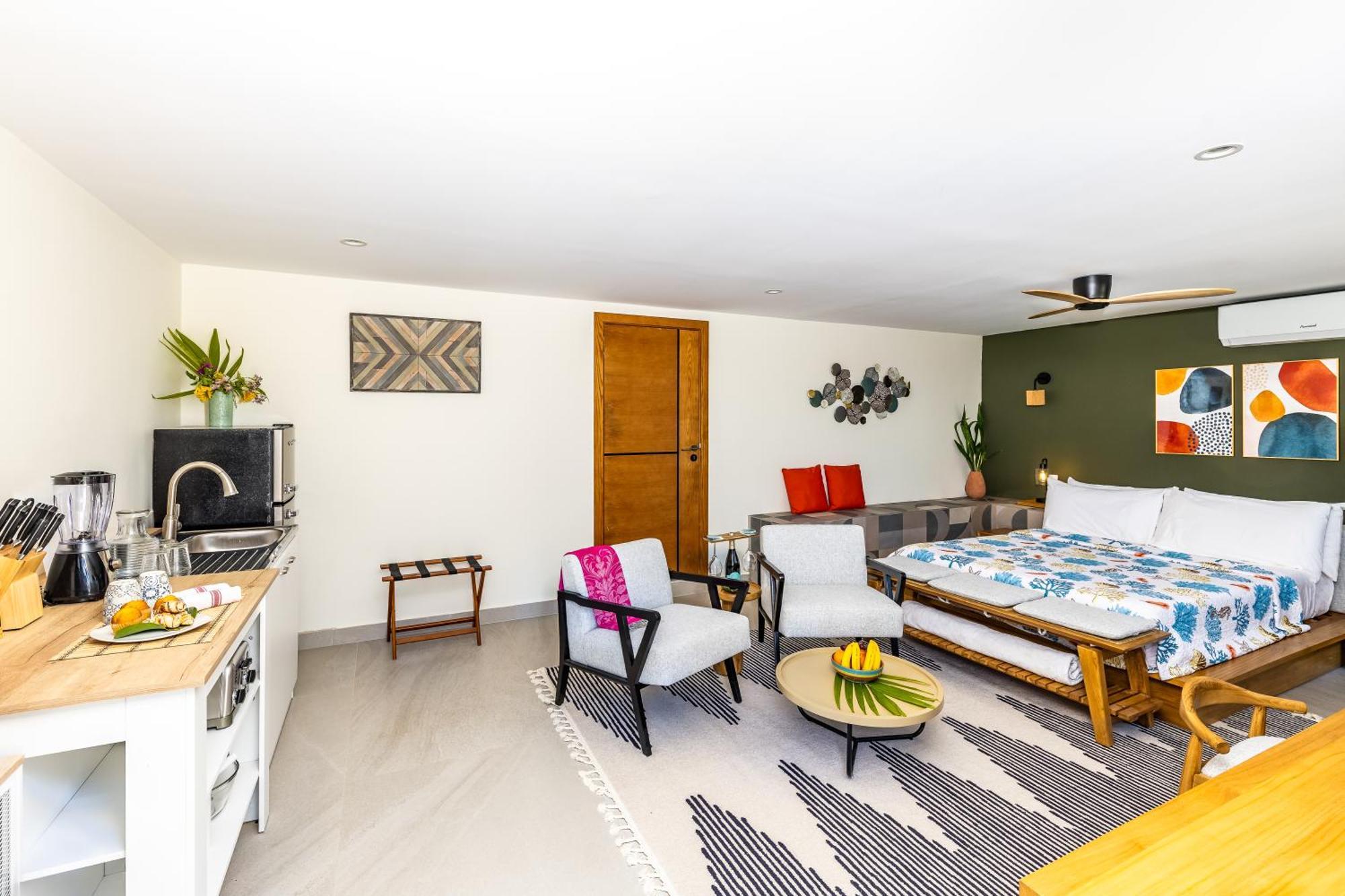 Jade I Long Bay Retreat I Luxury Stay Near Grace Bay & Long Bay Beach Exterior photo